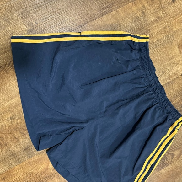Vtg Y2K Adidas Mens Athletic Shorts Sz XL Nvay Blue Gold Yellow Stripe Sides - Picture 7 of 14